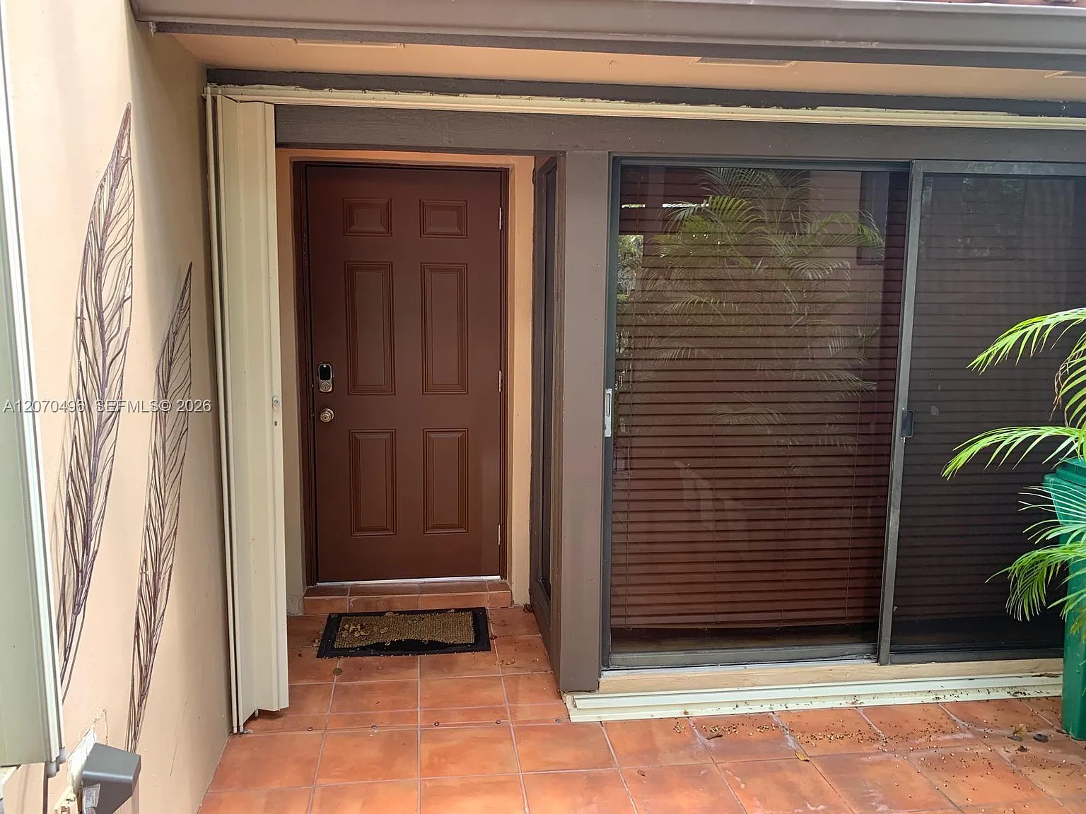 Costa Del Sol Condo O — Photo 2