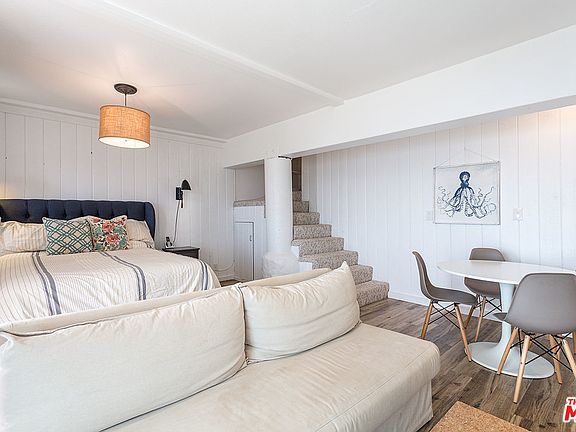 5th image of 11840 Beach Club Way #B