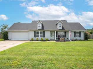 102 Marty Ln, White Bluff, TN 37187