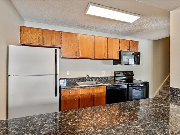 2nd image of 19 Cedar Court