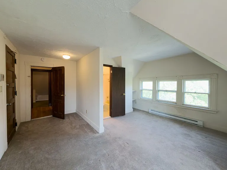 140 Cottage St — Photo 18
