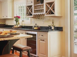 10 Grayson Rd, Winchester, MA 01890