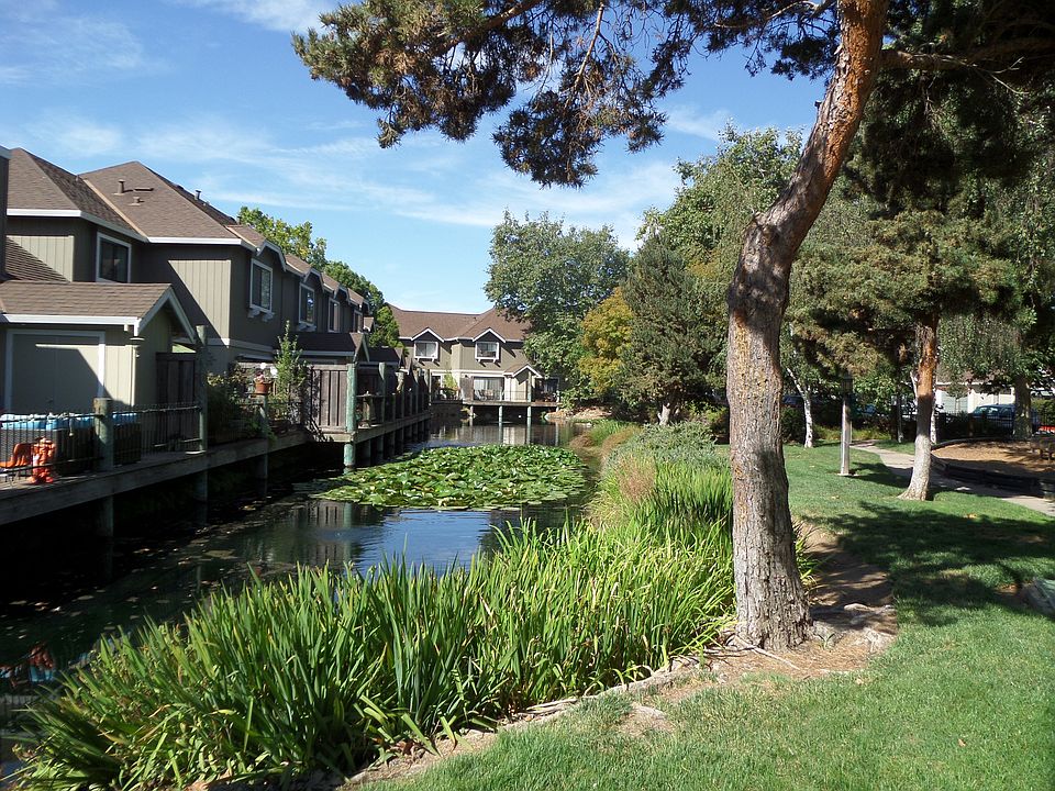 1st image of 17187 Creekside Cir