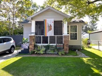 1636 E Jarvis Ave, Hazel Park, MI, 48030