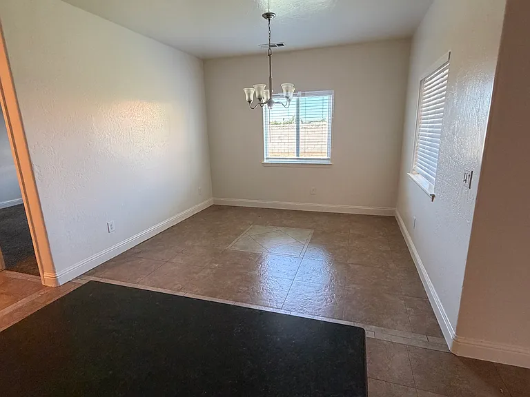 1391 Oso Dr — Photo 11