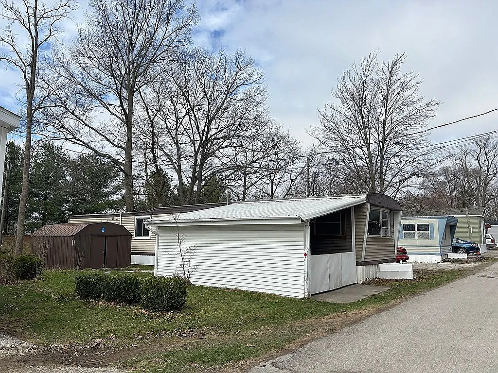 56 E Main St Lot 9 photo 1