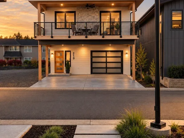 219 Skipping Stone Loop, Lynden, WA 98264