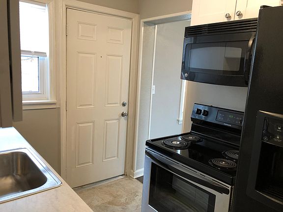 4th image of 710 S Leonard St