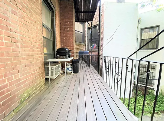 Rented by New York Dwellings LLC | media 10