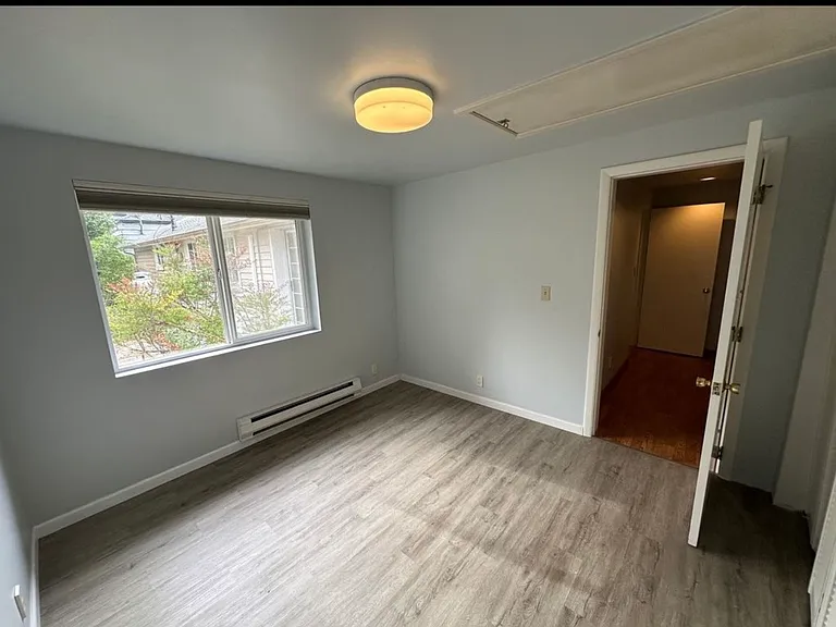 8256 43rd Ave NE — Photo 20