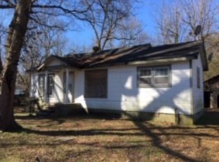 127 Bowen Ln, Dyersburg, TN 38024