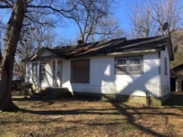 127 Bowen Ln, Dyersburg, TN 38024