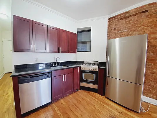 Rented by Ideal Properties Group | media 7