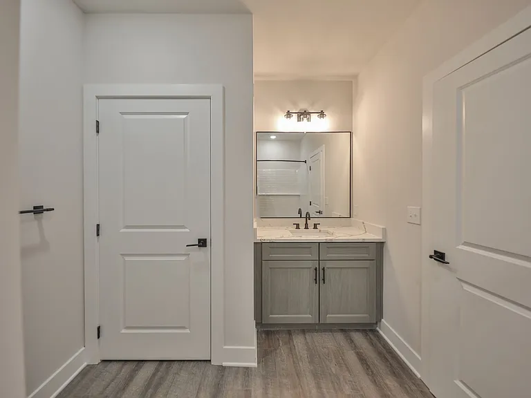 HH Bangor Block — Photo 12
