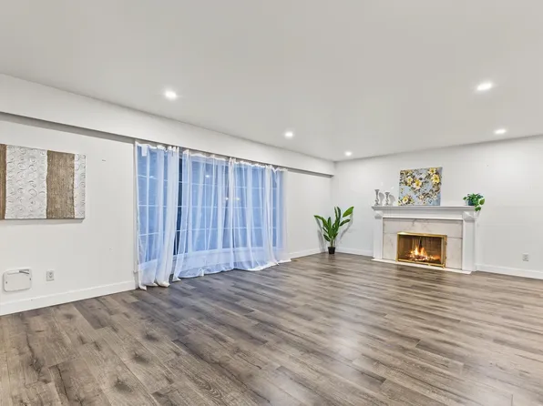 410 Ashley St, Coquitlam, BC V3K 4B3