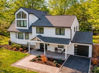 17 Badgley Dr, New Providence Boro, NJ 07974