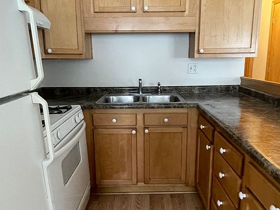 3rd image of 2748 Xylon Ave N #1