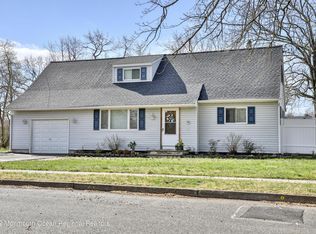618 Poplar St, Lakehurst, NJ 08733