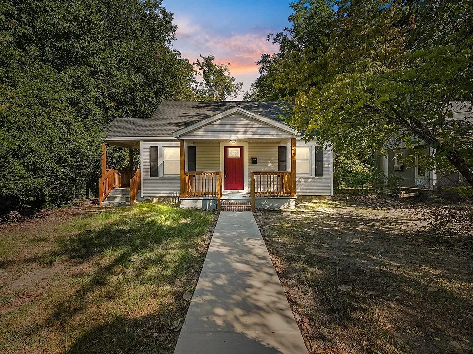 331 Lincoln Dr
