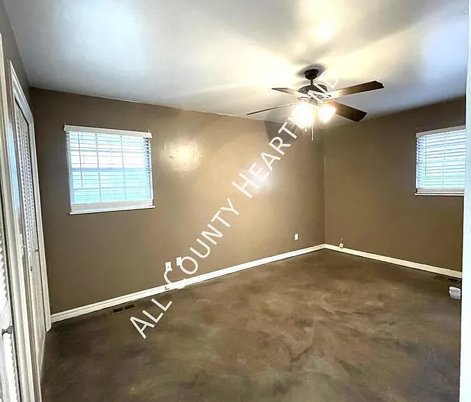 1100 Fenwick Pl — Photo 5