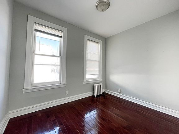 4th image of 45-07 Ditmars Blvd #2