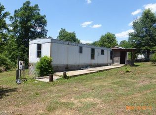 1393 Lemmons Rd, Walnut Cove, NC 27052