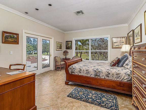 5th image of 15250 Sweetwater Ct