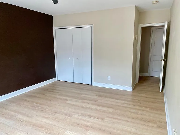 2339 40th Pl NW #304 — Photo 9
