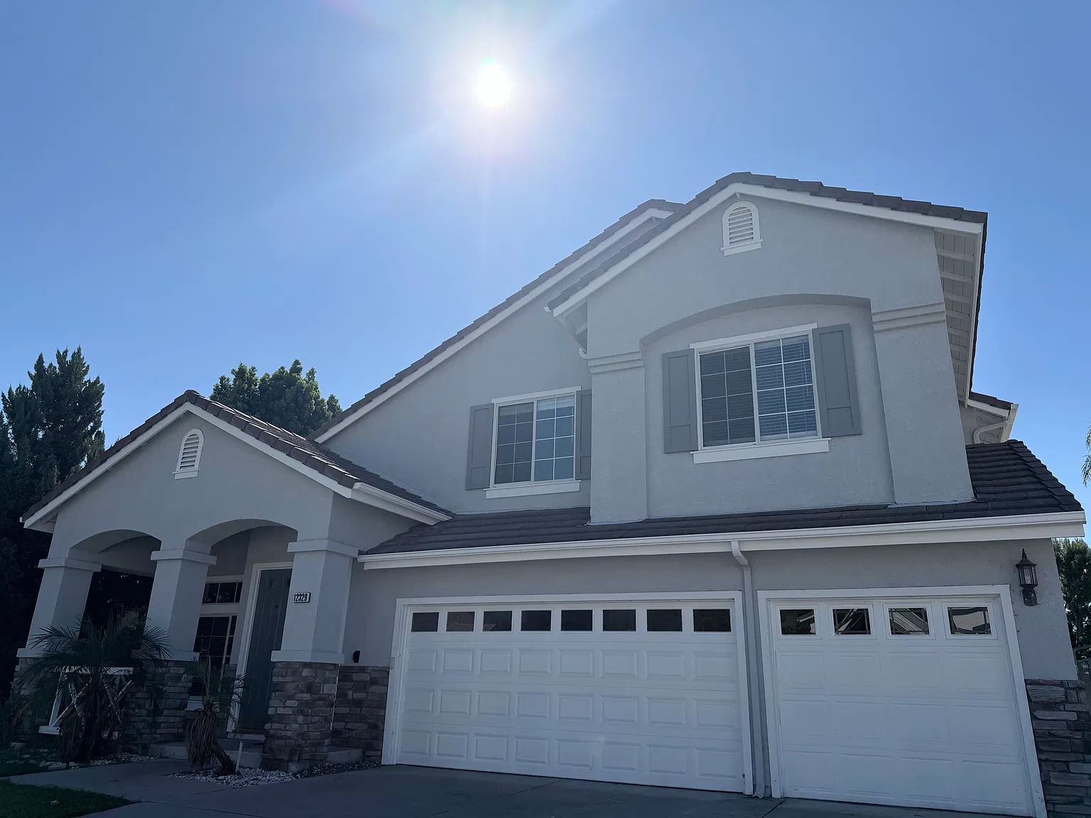 4 bed, 2650 sqft, $3,880 — Photo 1
