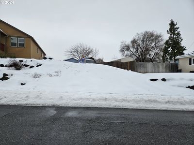 1316 E 11th St, The Dalles, OR, 97058