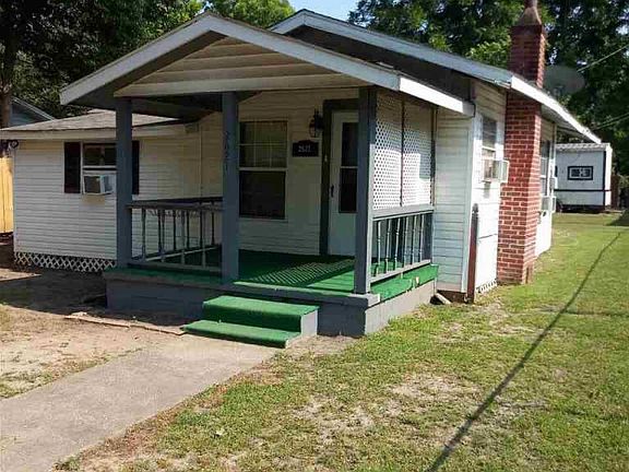 2nd image of 2621 W Lee St
