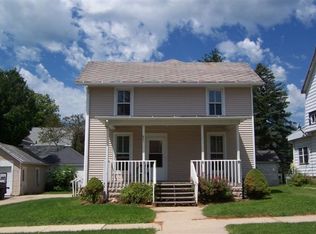 821 22nd Ave, Monroe, WI 53566