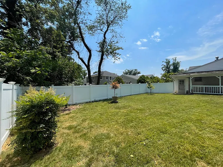 1943 Storm Dr — Photo 30