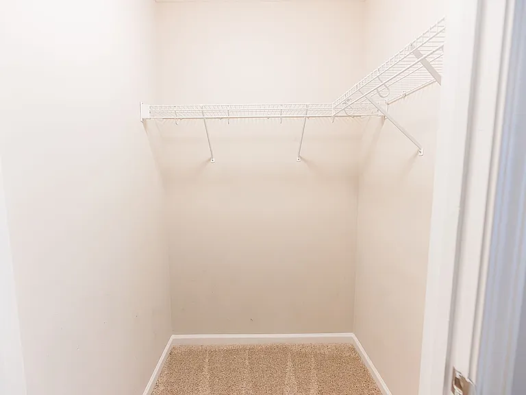 3712 Cotswold Ave #B — Photo 14