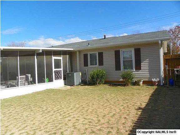 4th image of 4413 Gazette Dr SW