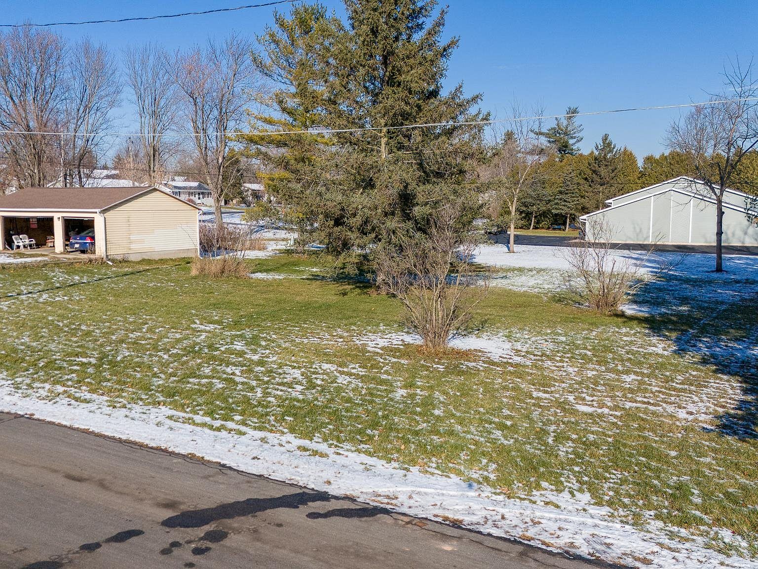 131 Baake St, Hortonville, WI 54944 Zillow