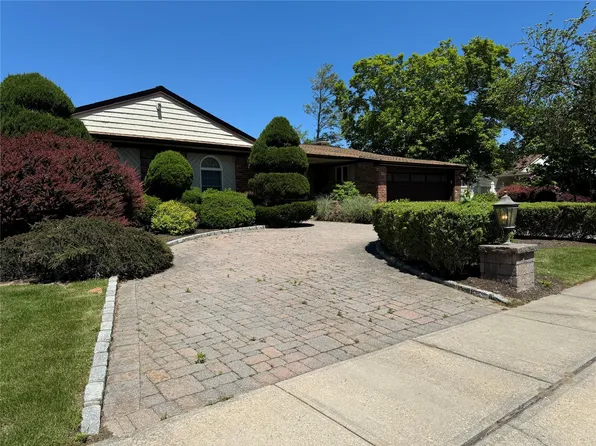 61 John Street, Port Jefferson Station, NY 11776
