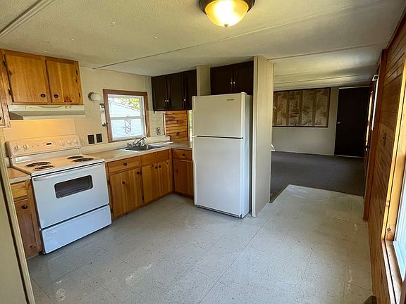 4th image of 236 Oak St Lot 4