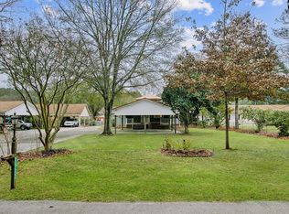 1112 Gin Pond Dr, Summerton, SC 29148