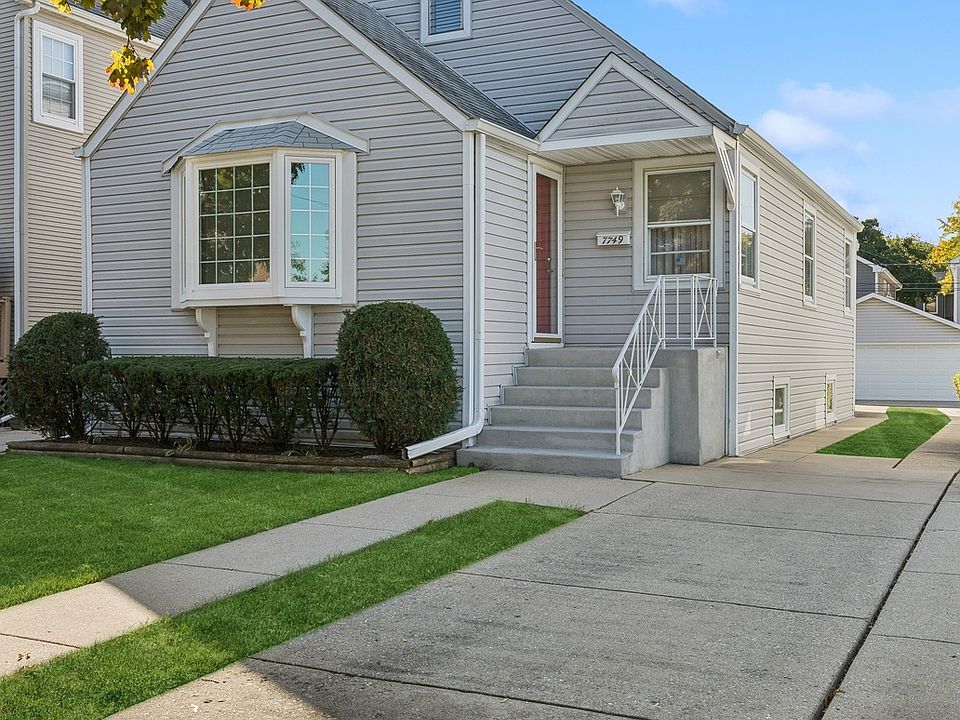 1st image of 7749 W Palatine Ave
