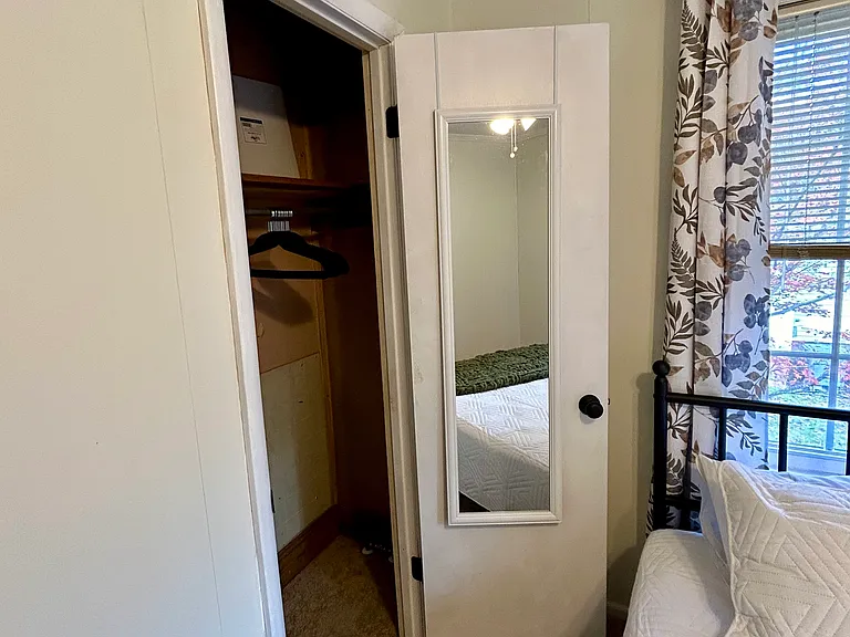 422 Hawley Ave — Photo 6