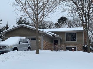 820 Cornwallis Ct, Eagan, MN 55123