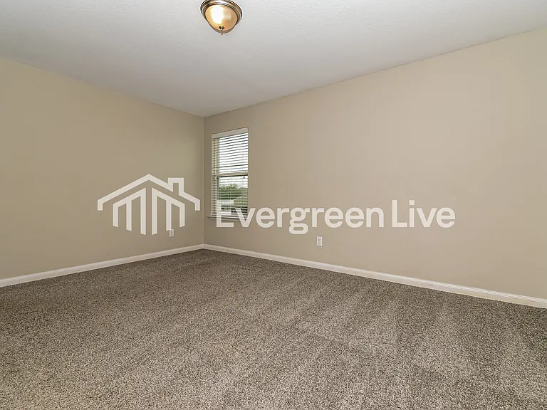 2229 Sumac Dr — Photo 12