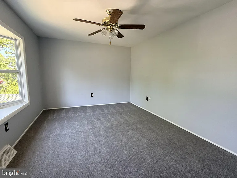 10003 Lomond Dr — Photo 7
