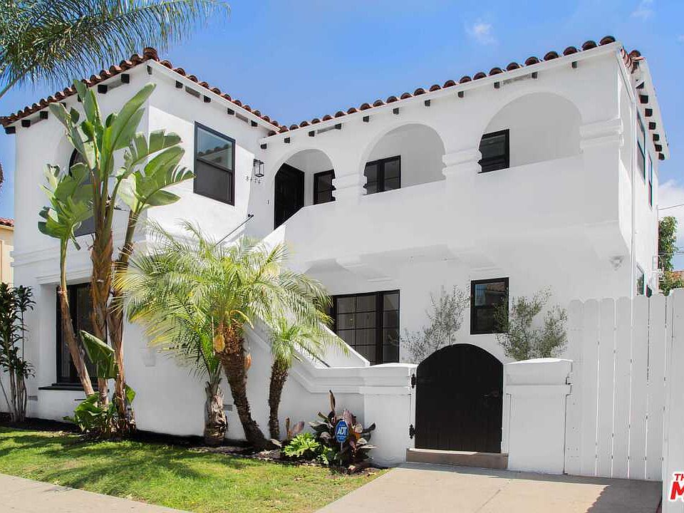 1st image of 8472 Oakwood Ave #1