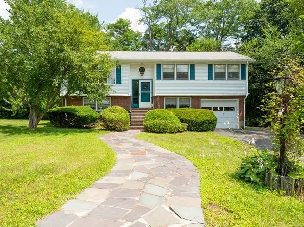 6 Purcell Dr, Billerica, MA 01821