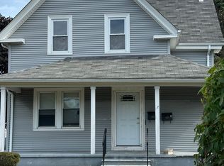 2281 W Shore Rd FLOOR 2, Warwick, RI 02889