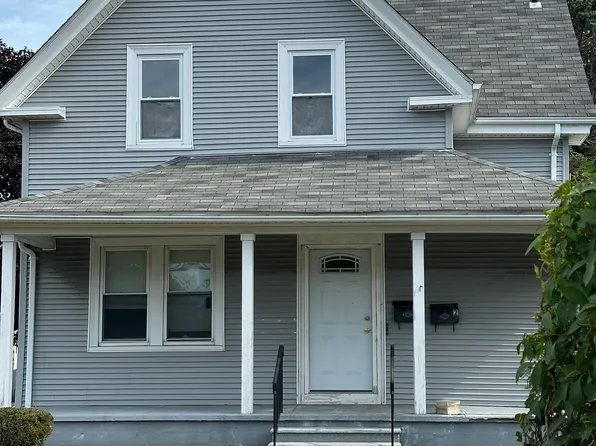 2281 W Shore Rd Floor 2, Warwick, RI 02889