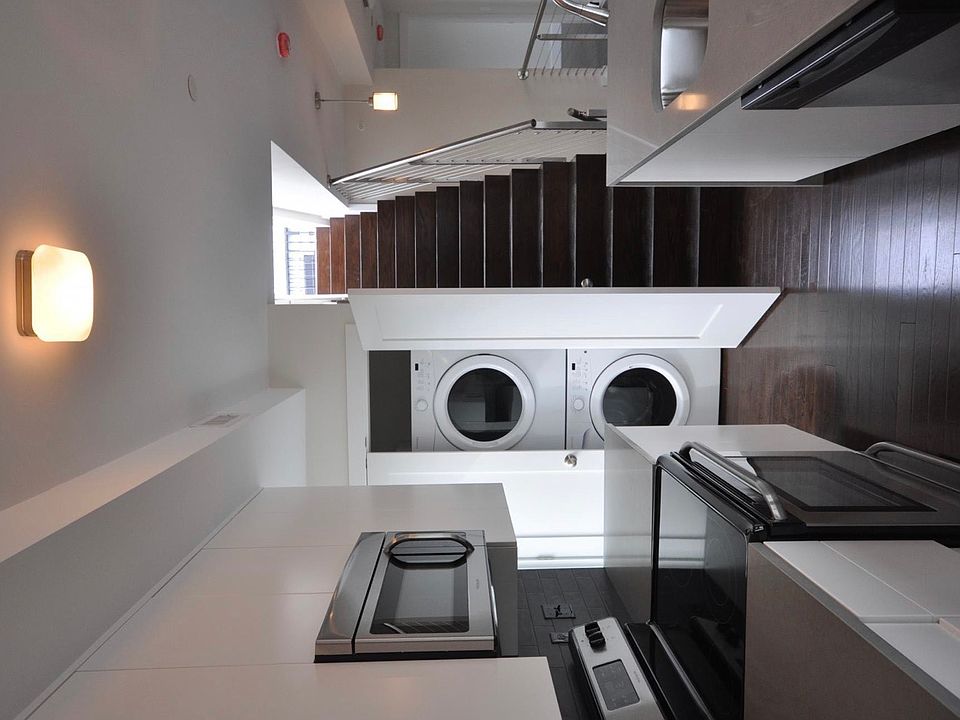2nd image of 2 Parmelee St #9