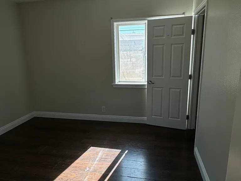15664 Country Club Dr — Photo 9